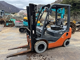 TOYOTA Forklifts 02-8FD15 2009