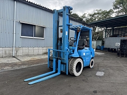 TOYOTA Forklifts 7FD25 2006