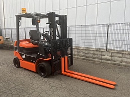 トヨタ フォークリフト 8FB20 2020年