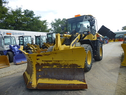 KOMATSU Wheel loaders WA200-8Y 2019