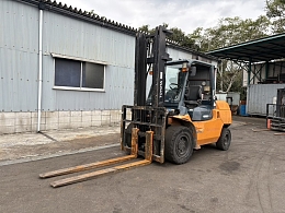 トヨタ フォークリフト 02-7FD40 2014年