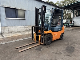 TOYOTA Forklifts 7FGL15 2003
