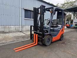 トヨタ フォークリフト 02-8FG15 2013年