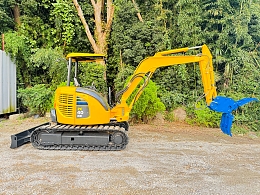 コマツ PC40MR-3 2010年