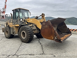 CATERPILLAR Wheel loaders 962H 2011