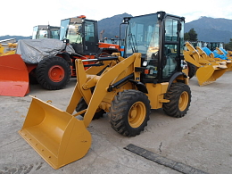 CATERPILLAR Wheel loaders 902C2 2021