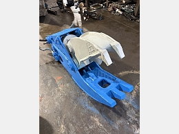 オカダアイヨン 小割機 -