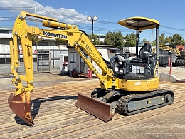 Komatsu PC30MR-5