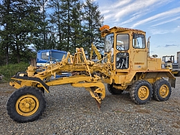 コマツ グレーダー GD31RC3A 1980年