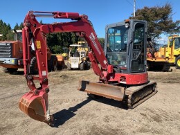 YANMAR Mini excavators ViO30-6 ｷｬﾋﾞﾝ仕様 2013