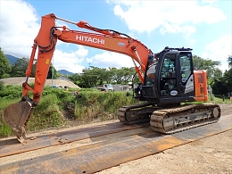 日立建機 油圧ショベル(ユンボ) ZX135US-6 2018年