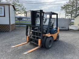 TOYOTA Forklifts 7FD25 2004