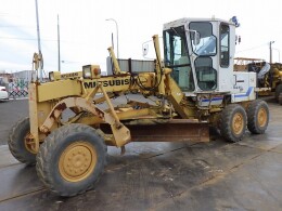 MITSUBISHI HEAVY INDUSTRIES Graders MG230E 2000