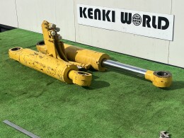 コマツ 中古パーツ シリンダー -