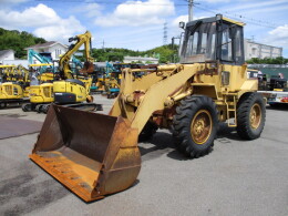 CATERPILLAR Wheel loaders 910F 1998