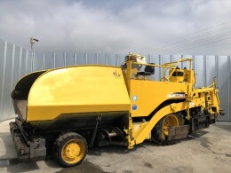 住友建機アスファルトフィニッシャーHA60w&バックホウsh200-7 1/50