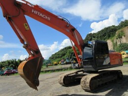 HITACHI Excavators ZX200-5B 2015