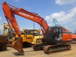 HITACHI Excavators ZX200-6 2020