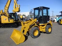 CATERPILLAR Wheel loaders 901B 2012