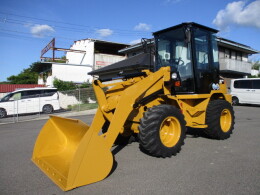 CATERPILLAR Wheel loaders 903B 2012